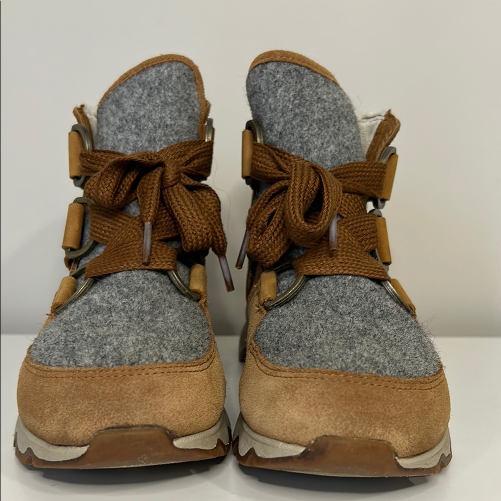 Sorel Brown and Gray Shoes